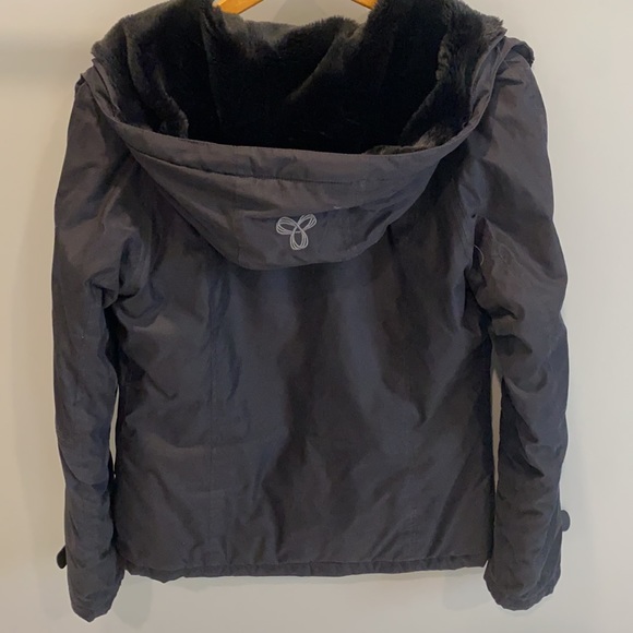 💜 Aritzia TNA jacket 💜 - Picture 3 of 3